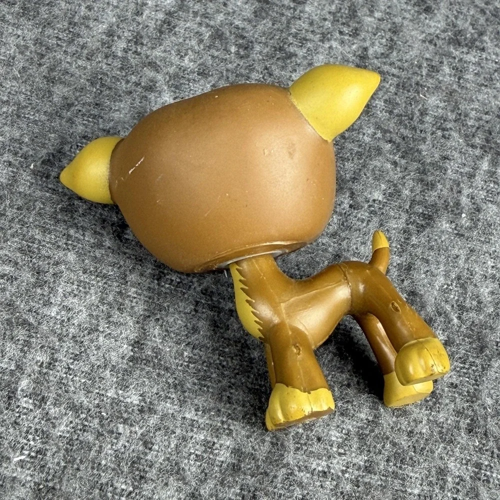 Hasbro Littlest Pet Shop Greyhound #507 Brown Mini Figure LPS Toy Collectible